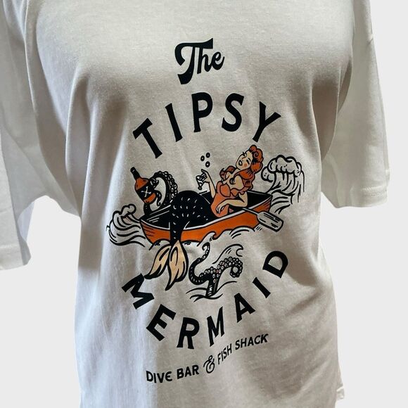Novelty Cotton TShirt Tee Tipsy Mermaid Dive Bar - Picture 1 of 5